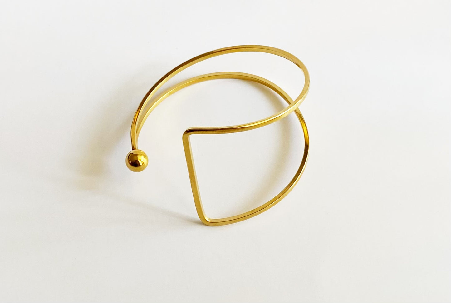 Nova Curve Cuff