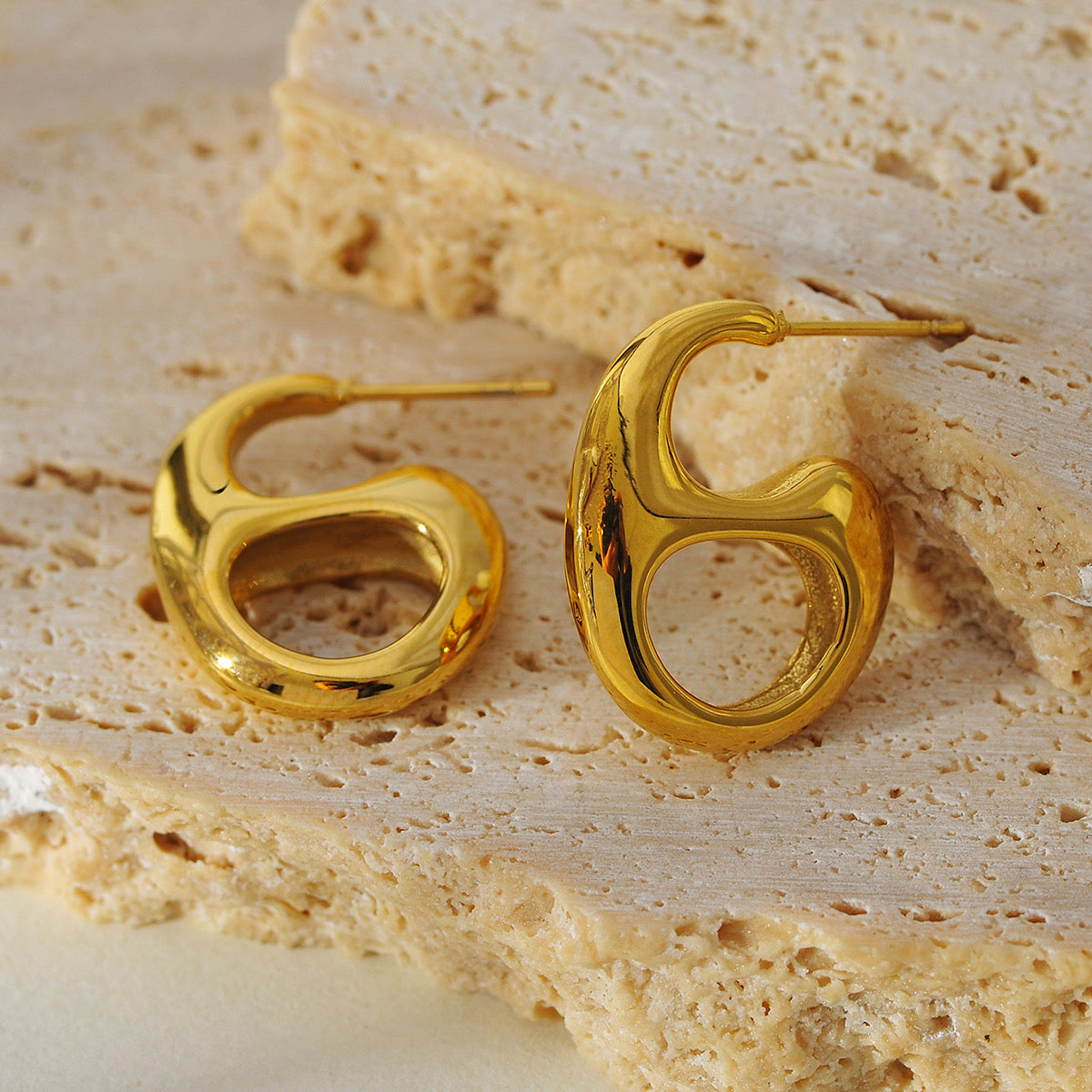 Lila Earrings